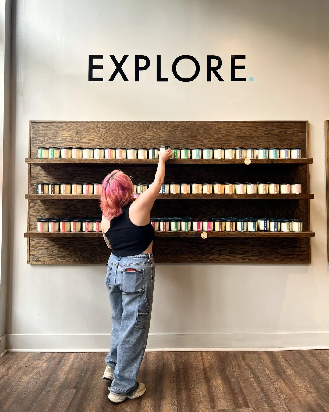 Love at first sniff 💘 With 100+ fragrances, your perfect blend is waiting at Mix Candle Co. 🕯️