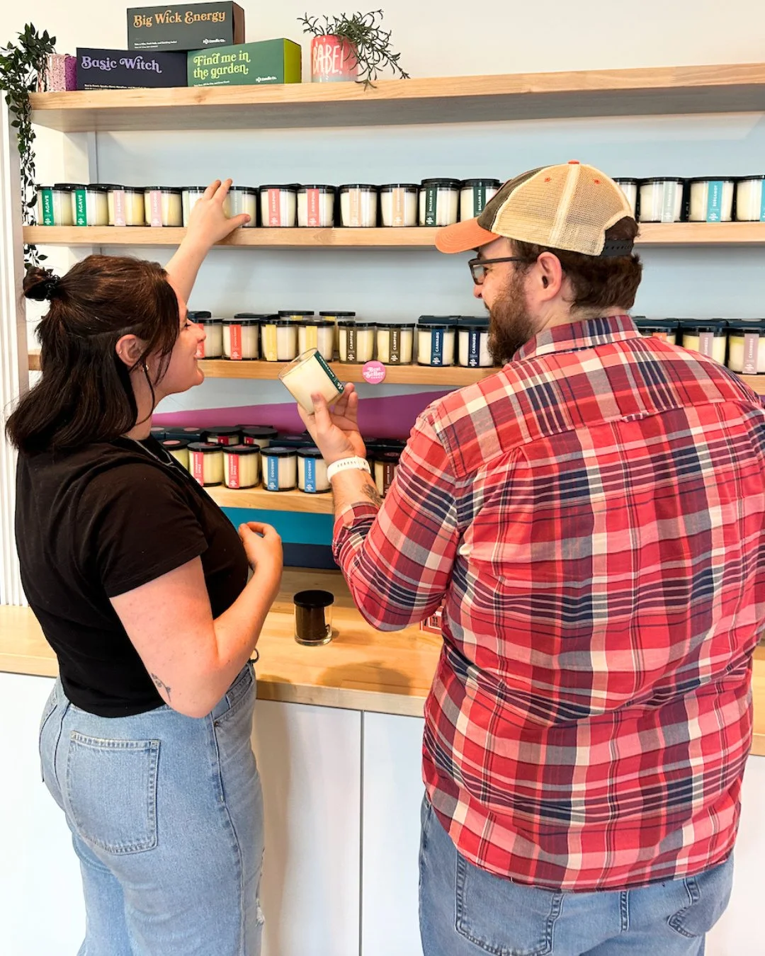 Create your own custom candle in Pittsburgh, PA ✨🕯️⁠
Mix + match from 100+ fragrances, choose your perfect jar or home fragrance product, and pour a candle that&rsquo;s uniquely yours 🤍⁠
⁠
Visit Mix Candle Co in Lawrenceville + SouthSide Works!