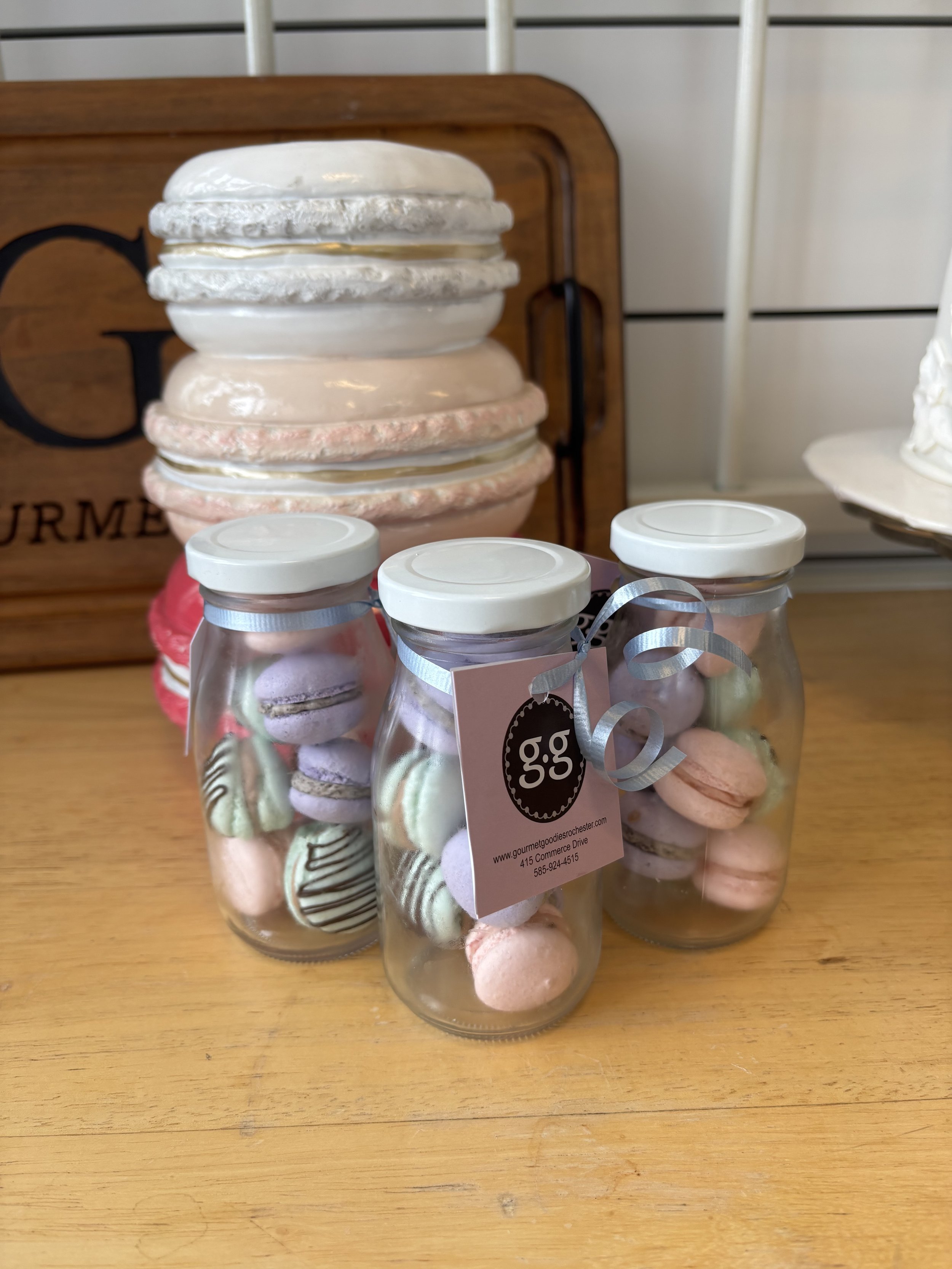 Mini macaron jars $10