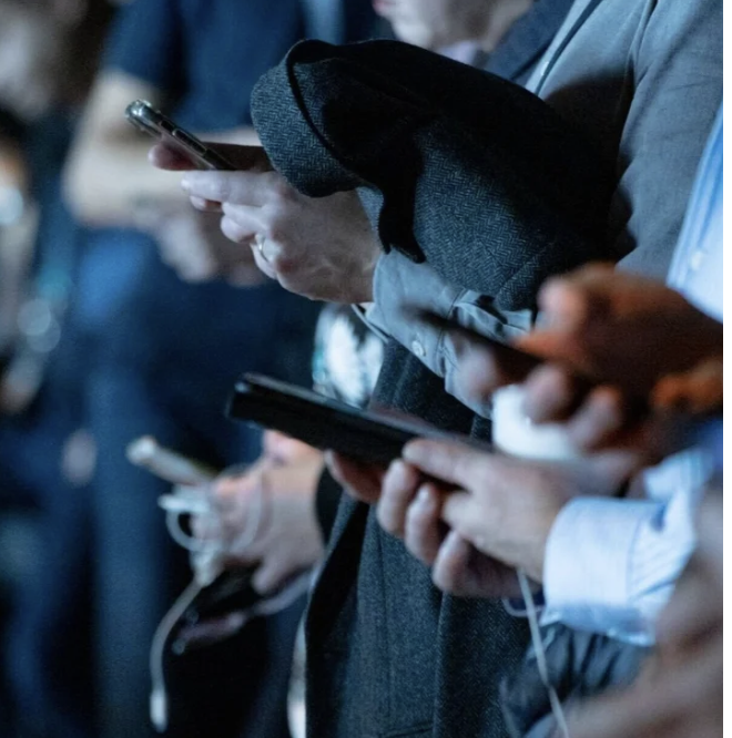 SOCIAL MEDIA