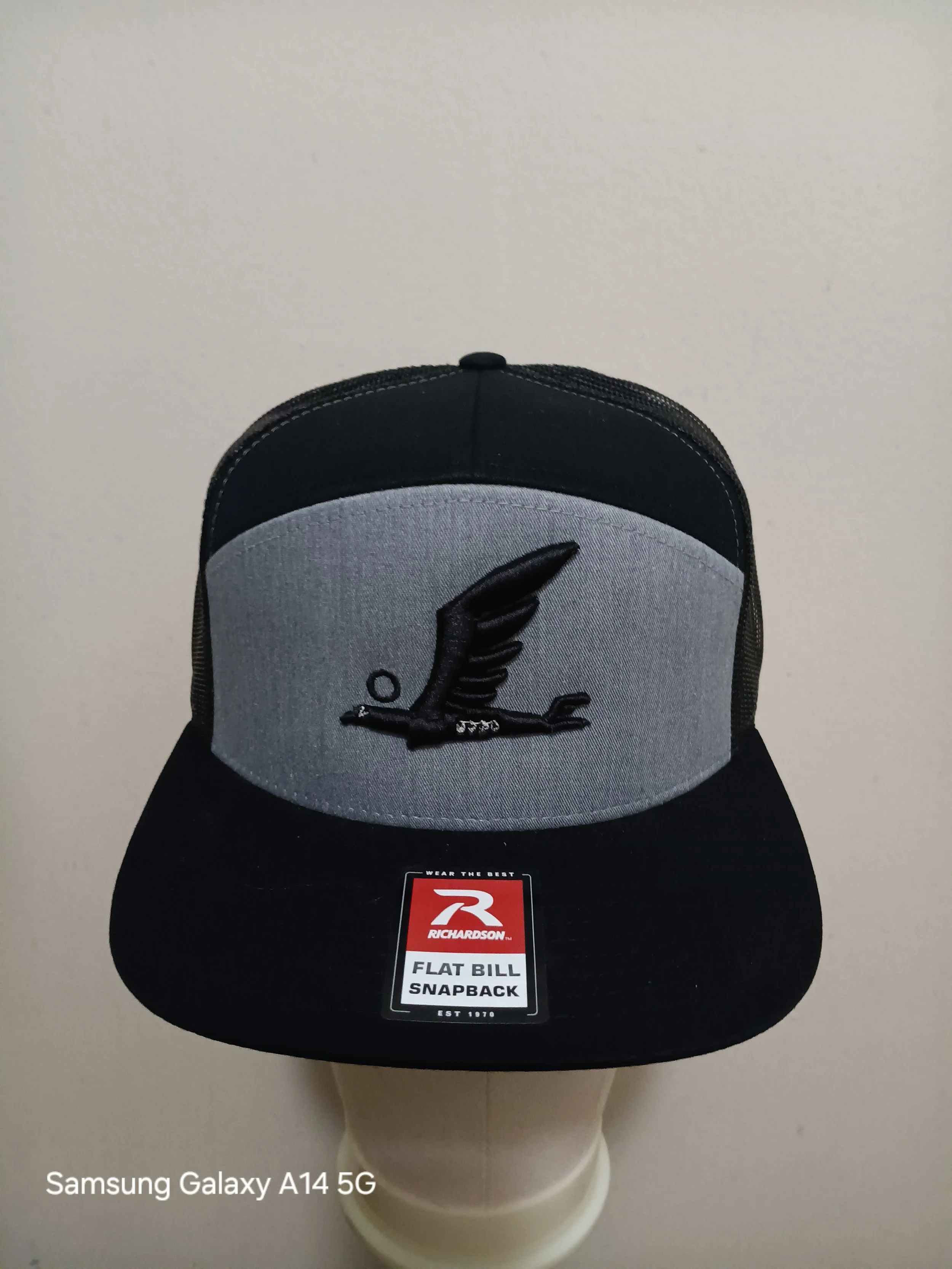 Heather Grey/Blackflight Fitted