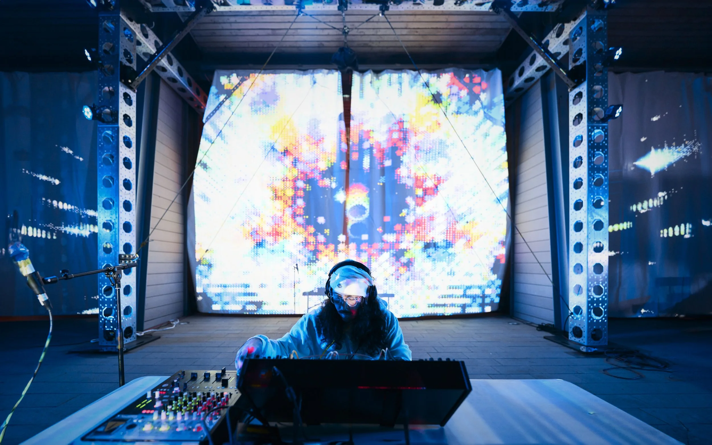 alex_dl_full_res 3.jpg