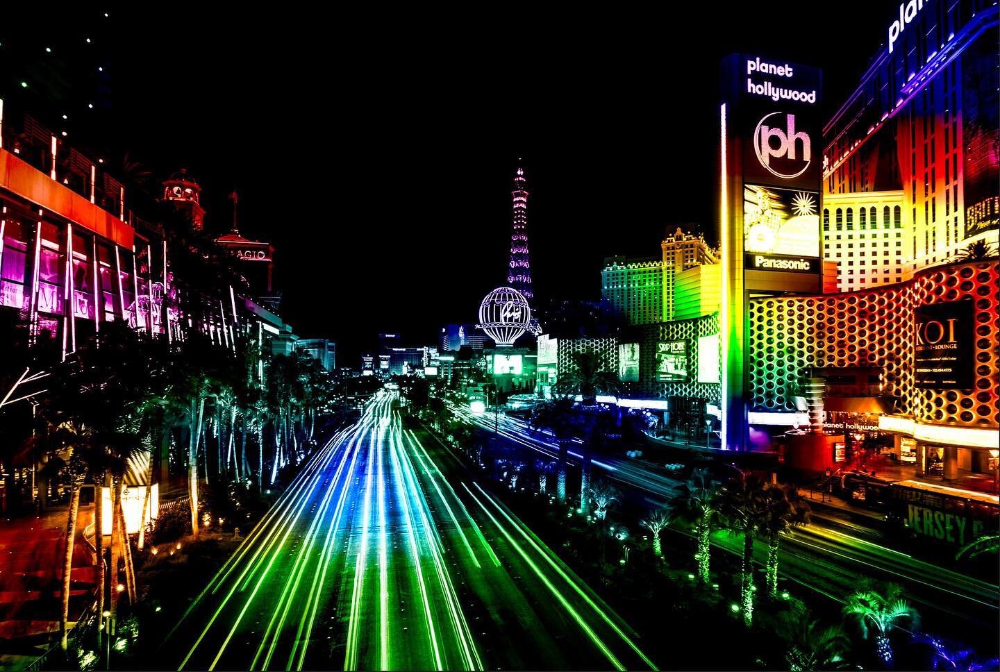 Finally got out to shoot the strip. Tried to do some long exposure. Then did some creative color toning. Pretty happy with the outcome. Gonna get this printed on Metal. #lasvegas @canonusa