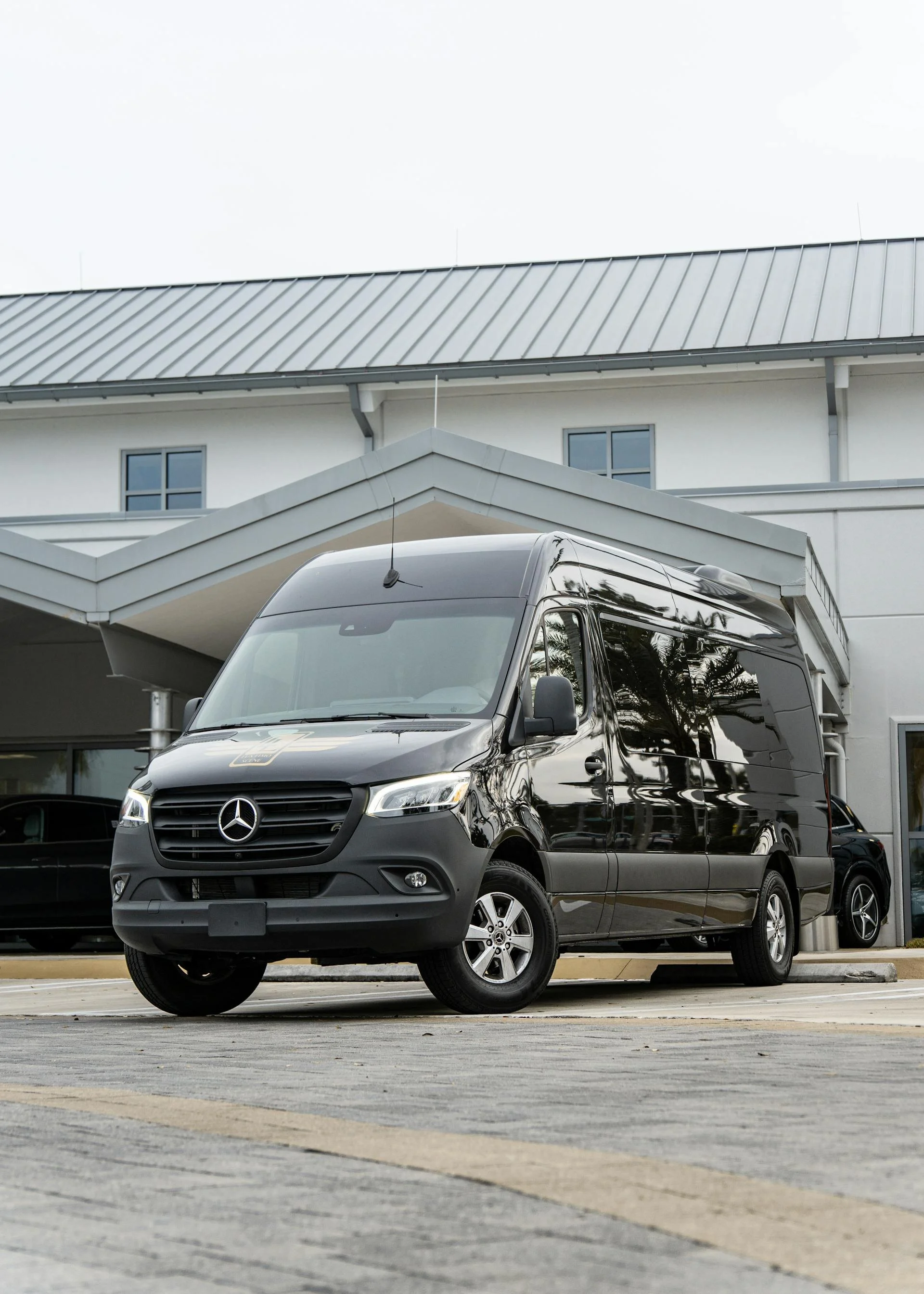 A mercedes sprinter is unable to drive and parked in front of a residential building, it can be diagnosed with a mercedes sprinter  scan tool