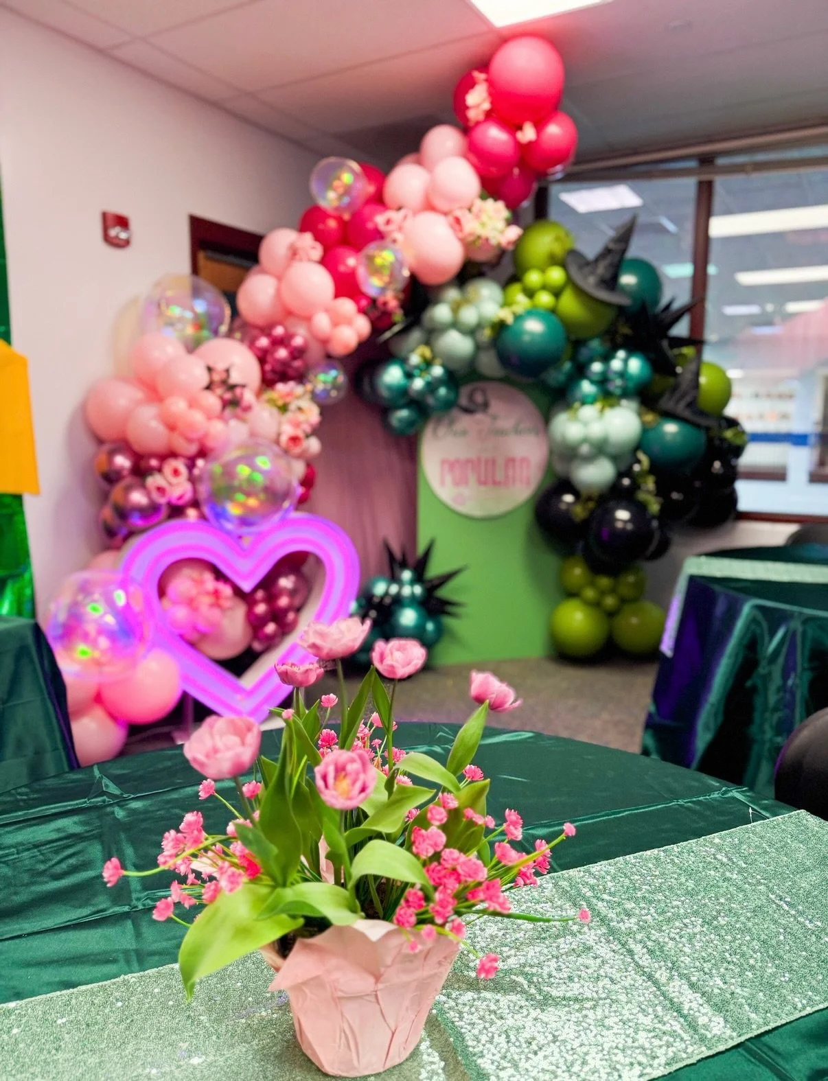 Happy Wicked Week to all those that celebrate! Had to throw it back to this fun setup with @looselydrapeddesigns ✨

So, have you seen it yet?!?