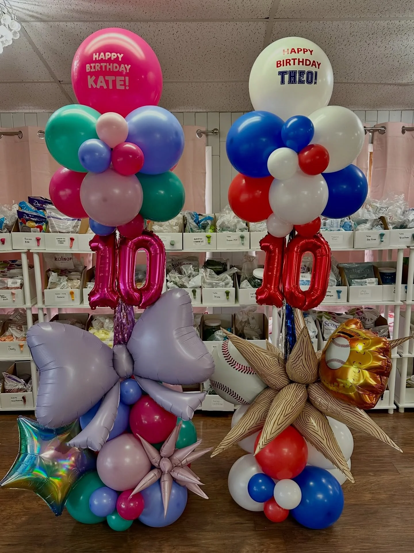 Twin towers for our favorite set of twins! 🎈🎈 We love creating Kate &amp; Theo&rsquo;s balloons year after year. Your continued support truly means the world to us and never goes unnoticed! 💜✨

How about those @burstpartyco foils-the purple bow, m