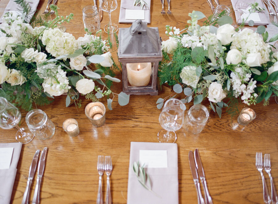 Wedding-Greenery-Tablescape_Almond-Leaf-Studios_5.jpeg