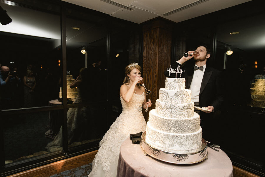 Omni-Grove-Park-Inn-Art-Deco-Wedding-Cake_Asheville-Event-Co.jpeg