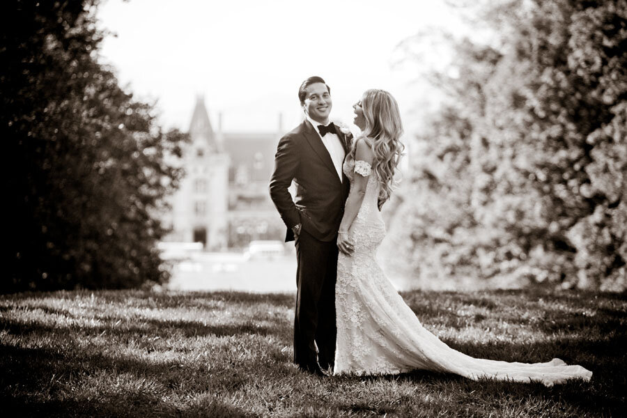 Biltmore-Bride-and-Groom-First-Look_Asheville-Event-Co.jpeg