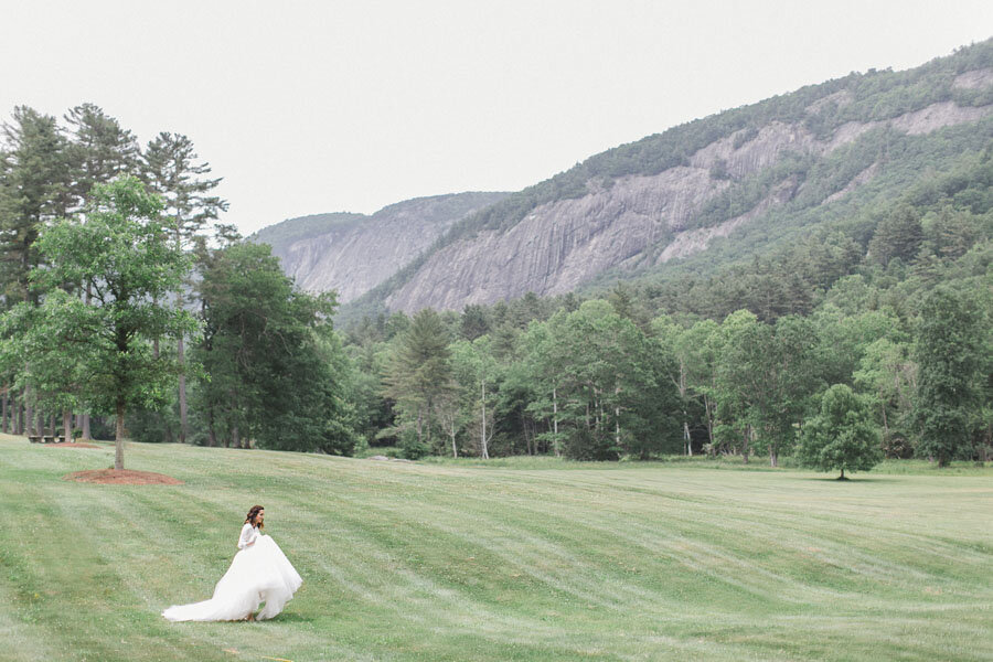 Bride-with-Box-Canyon-Backdrop.jpeg