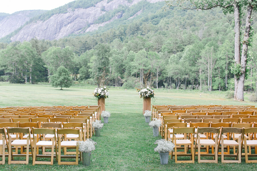 Simple-Mountain-Wedding-Ceremony.jpeg
