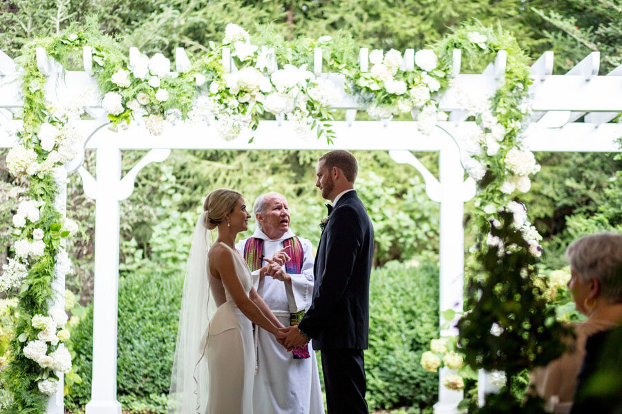 Old-Edwards-Inn-Wedding-Ceremony.jpeg