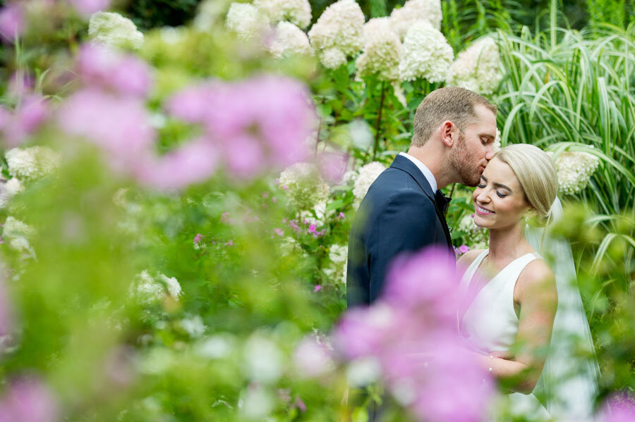 Old-Edwards-Inn-Garden-Wedding.jpeg