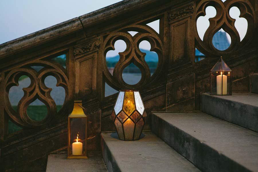 Lanterns-on-Biltmore-Estate-Stairs.jpeg