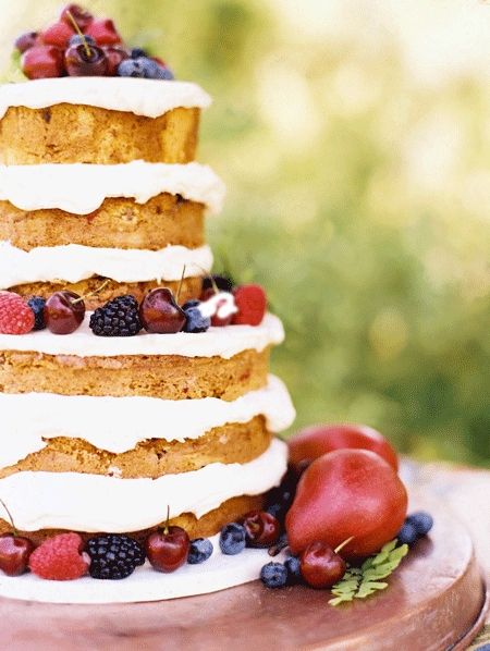 Naked-Red-and-Blue-Berry-Wedding-Cake-Inspiration_Perry-Vaile-Photography.png