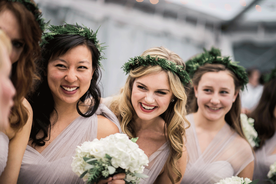 Bridesmaids-with-Greenery-Halos_Parker-J-Photography.png