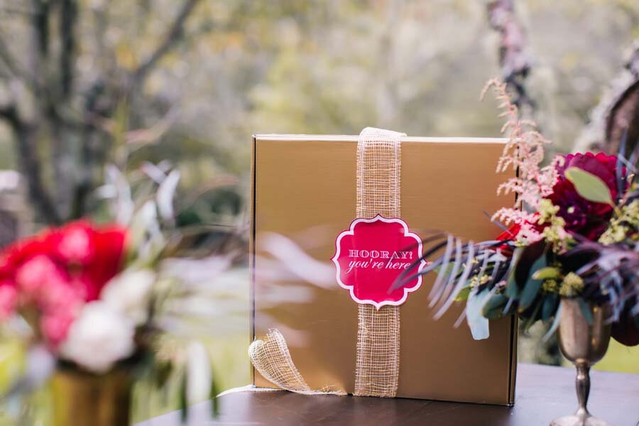 Wedding-Welcome-Box-with-Ribbon-and-Sticker_VUE-Photography.jpeg