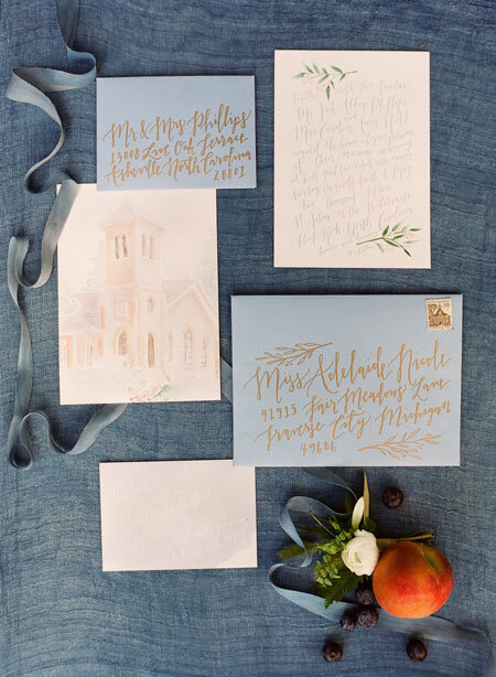 Watercolor-Calligraphy-Wedding-Invitations_Almond-Leaf-Studios.jpeg