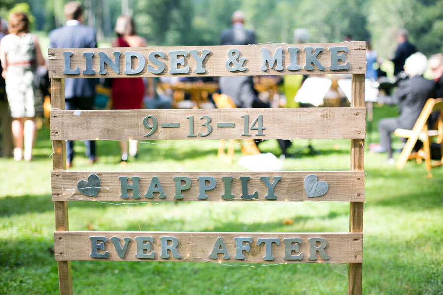 Mike-and-Lindseys-Canyon-Kitchen-at-Lonesome-Valley-Wedding_Asheville-Event-Company_Sunday-Grant-Photography-28.jpeg