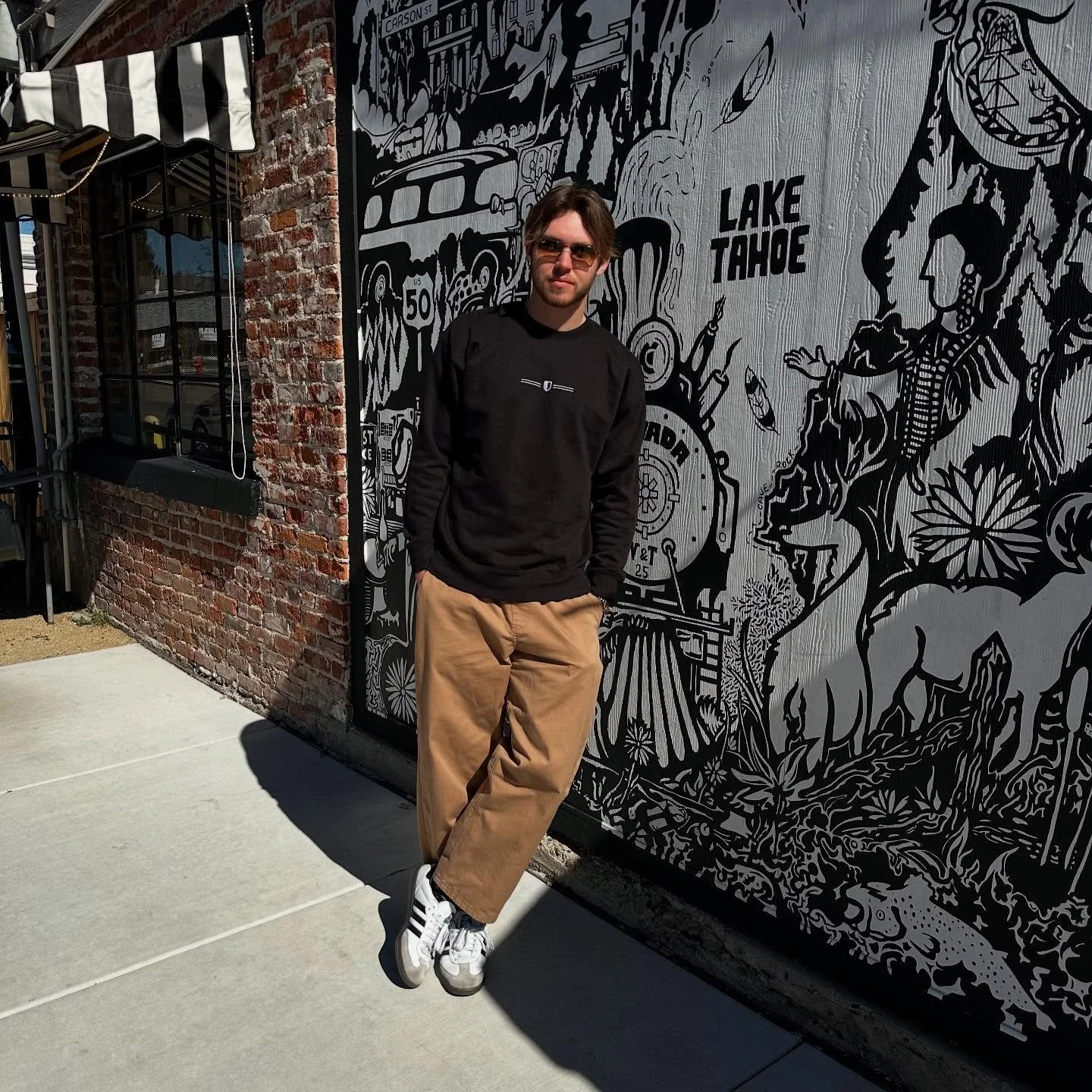 Backslash Crewneck

#brand #clothes #brandowner #business #businessowner #liveyourtruth #2025