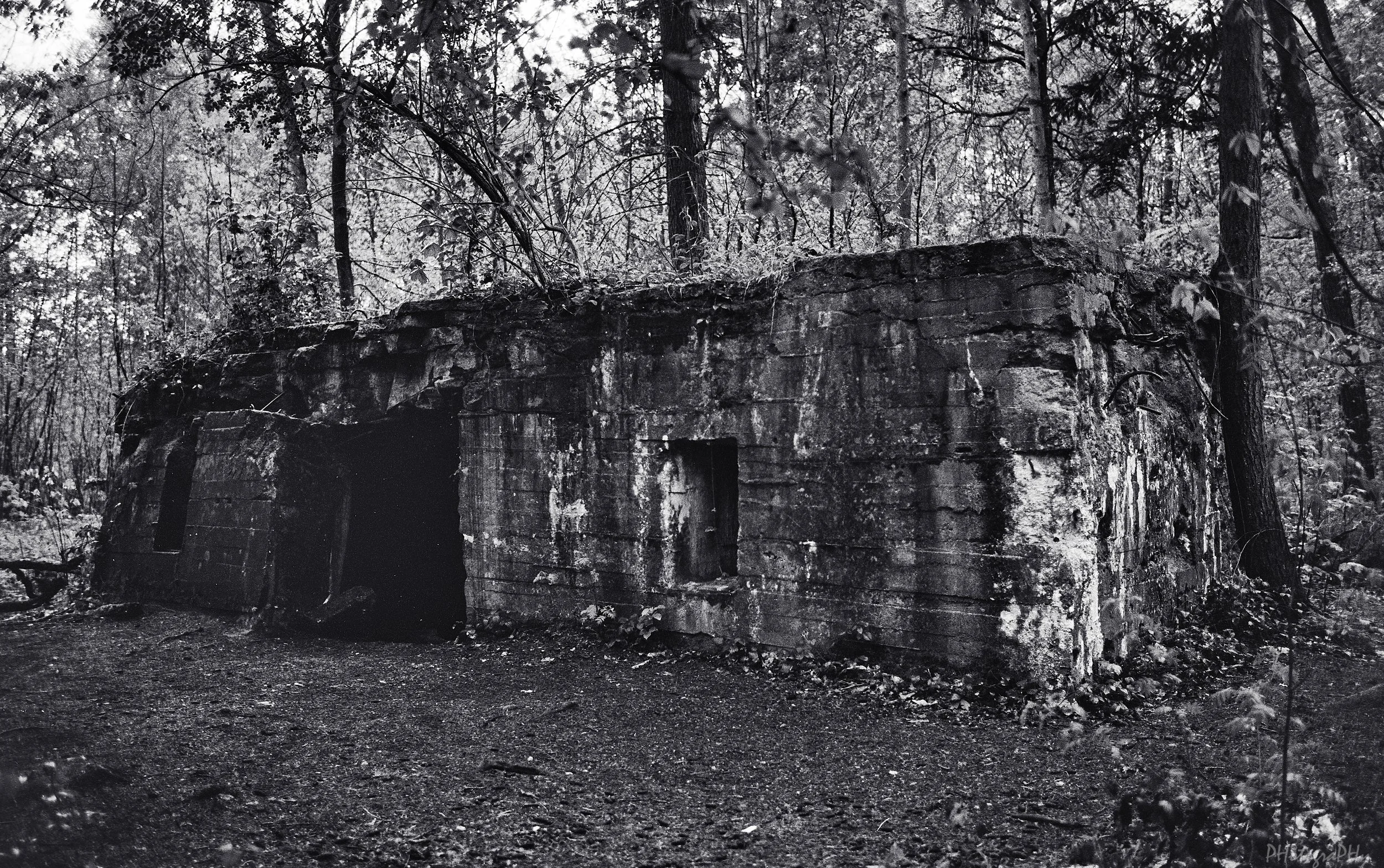 Westfront_Acros_II_Leica_M4_10.jpg