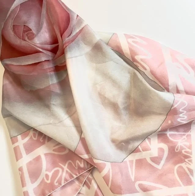 Lynn's Rose detail.jpg