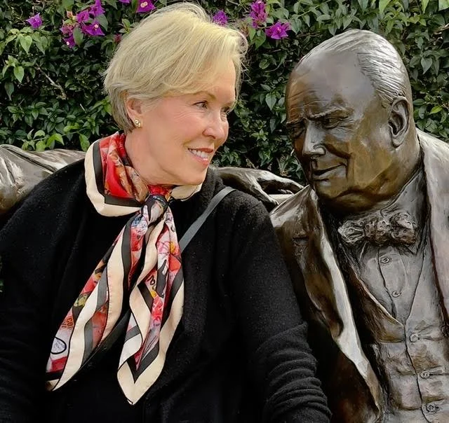 Susan Aurinko wearing Mon Serge.jpg