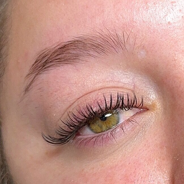 Wet Lash Look by Prissela ❤️😍#wetlashlook
Have you booked in your lashes in time for the Easter weekend? 🐰 head online now