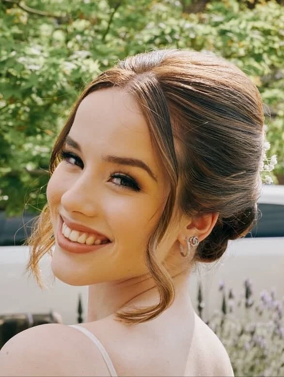 FORMAL!! 👩&zwj;🎓
Beautiful Charlotte 🤍😍
Good luck on your HSC 
@abbeymariee__ 
📸 by @dominic_meler 
#beauty #makeupartist #party  #sydneymakeup #smokey #smokeyeye #sydneymakeupartist #wakeupandmakeup #natural #naturalbeauty #hairstyles #hairstyl