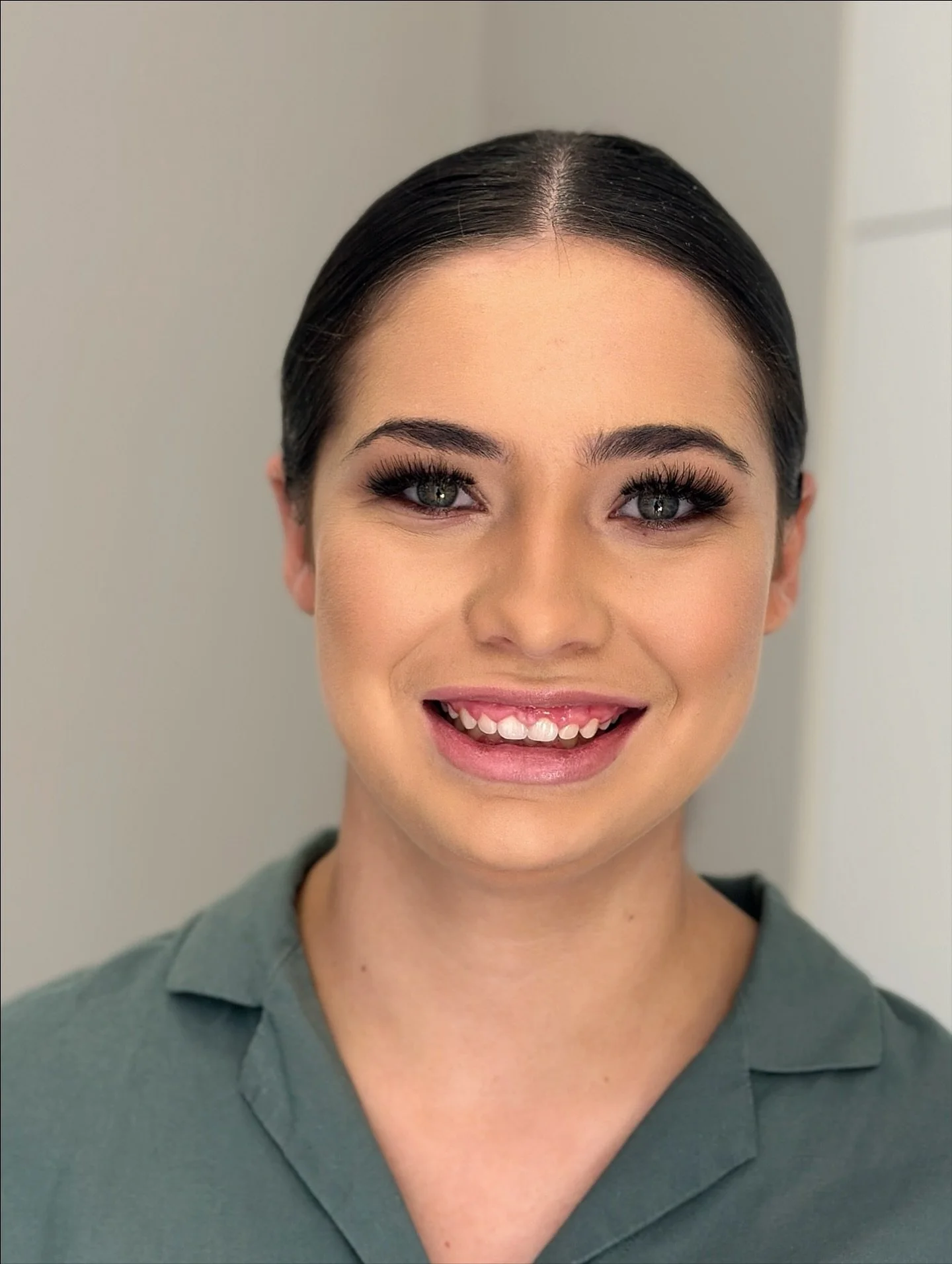 FORMAL!! 👩&zwj;🎓
Beautiful Chloe 💖😍
@crryan0208 
#beauty #makeupartist #party  #sydneymakeup #smokey #smokeyeye #sydneymakeupartist #wakeupandmakeup #natural #naturalbeauty #hairstyles #hairstyle #formalhairstyle #naturalmakeup #formalmakeup #hai