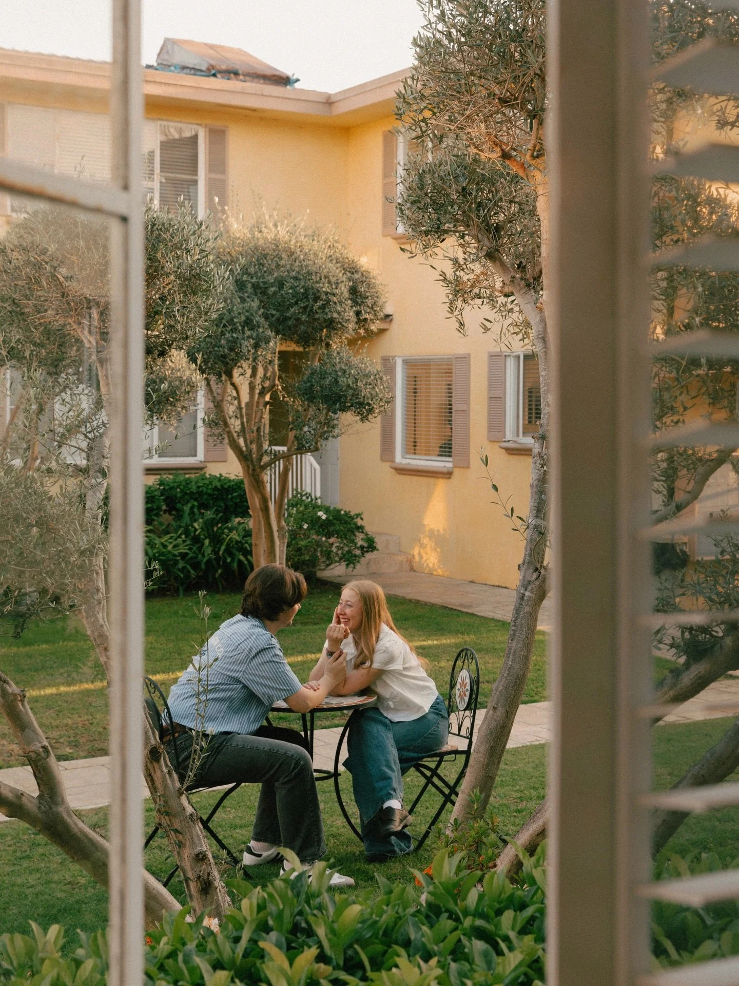 I have the cutest friends and they have the cutest apartment!!

Been waiting a while to post this one, but I&rsquo;m almost done with Luke &amp; Noa&rsquo;s session and needed to share these. Proof that sometimes, the best photos might be right outsi