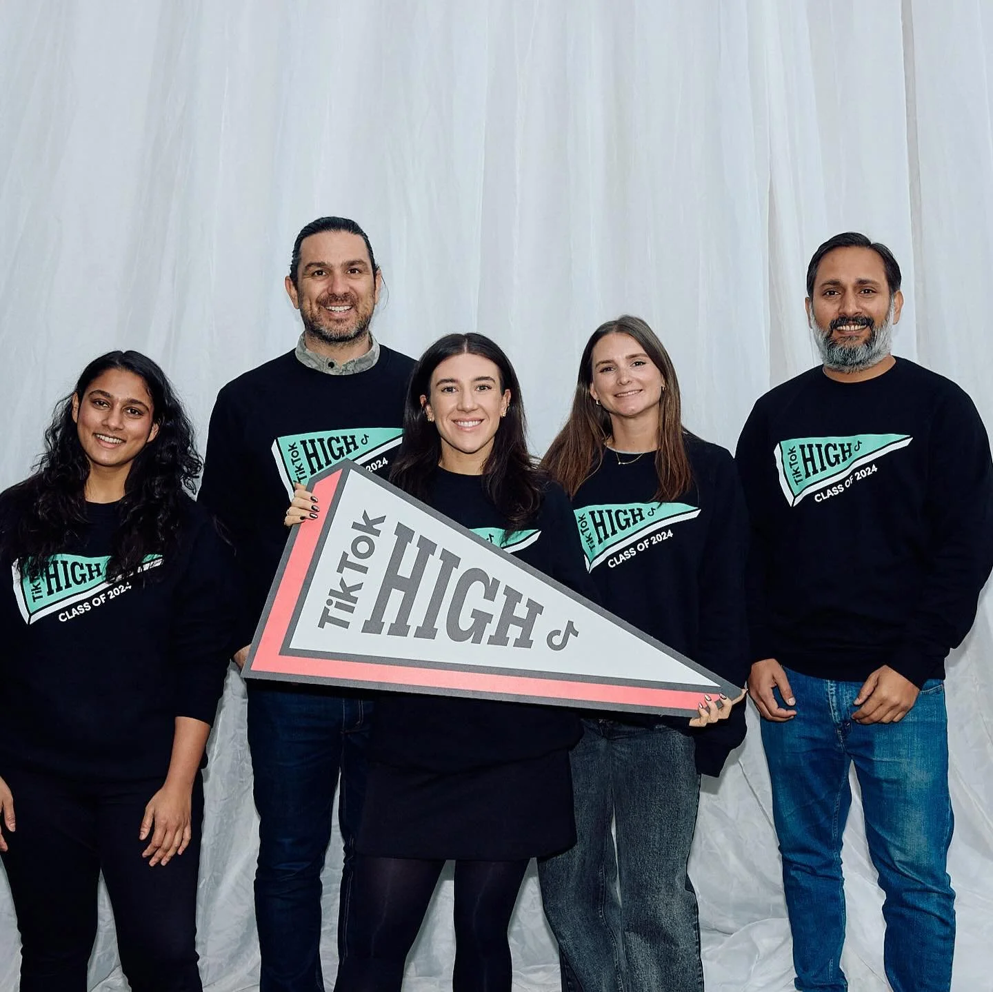 Welcome to TikTok High - an experiential &ldquo;classroom&rdquo; where @wppmedia professionals explored TikTok products in a highly engaging (and playfully nostalgic) learning environment.
&nbsp;
It was a pleasure to collaborate and execute the uniqu