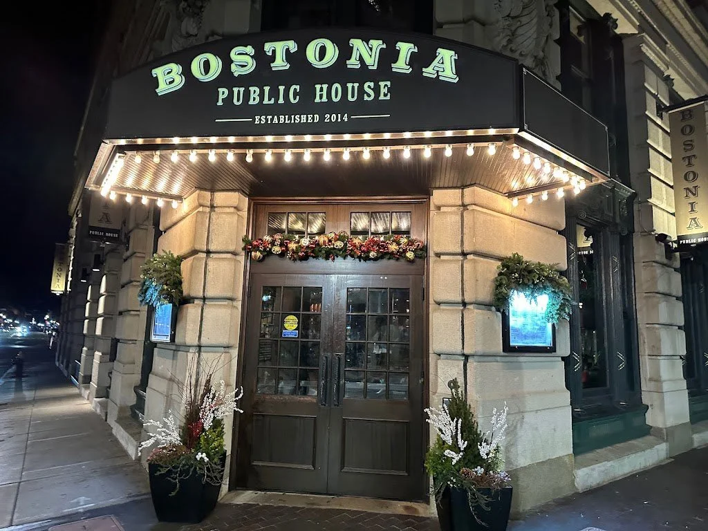 Bostonia-Public-House-1.jpg