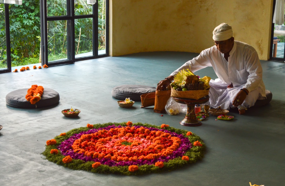 Every Day Is a Ceremony: Walking Gently Through Bali's Sacred Life 