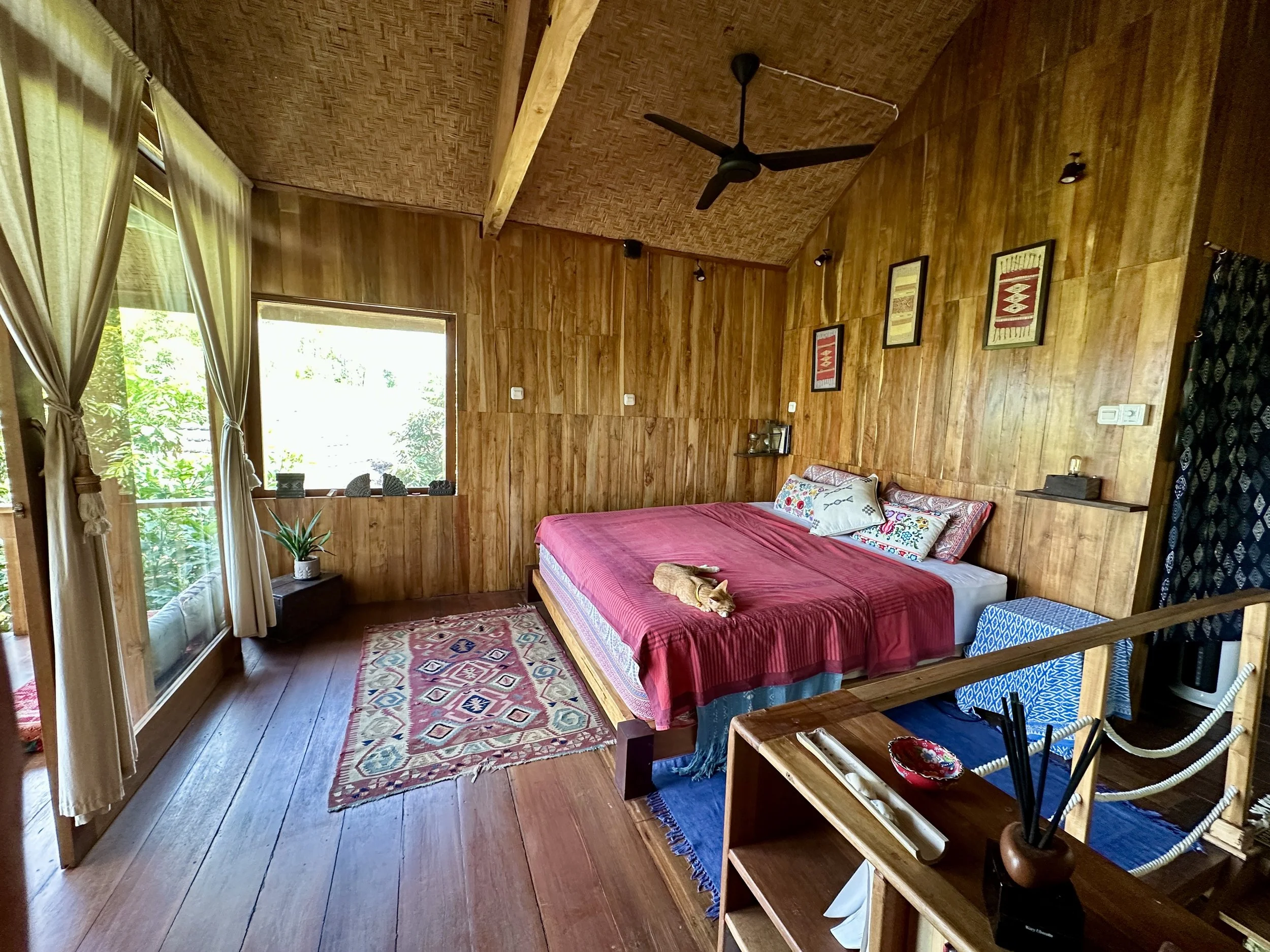 22.LaCasita.09.26.bedroom2.jpg