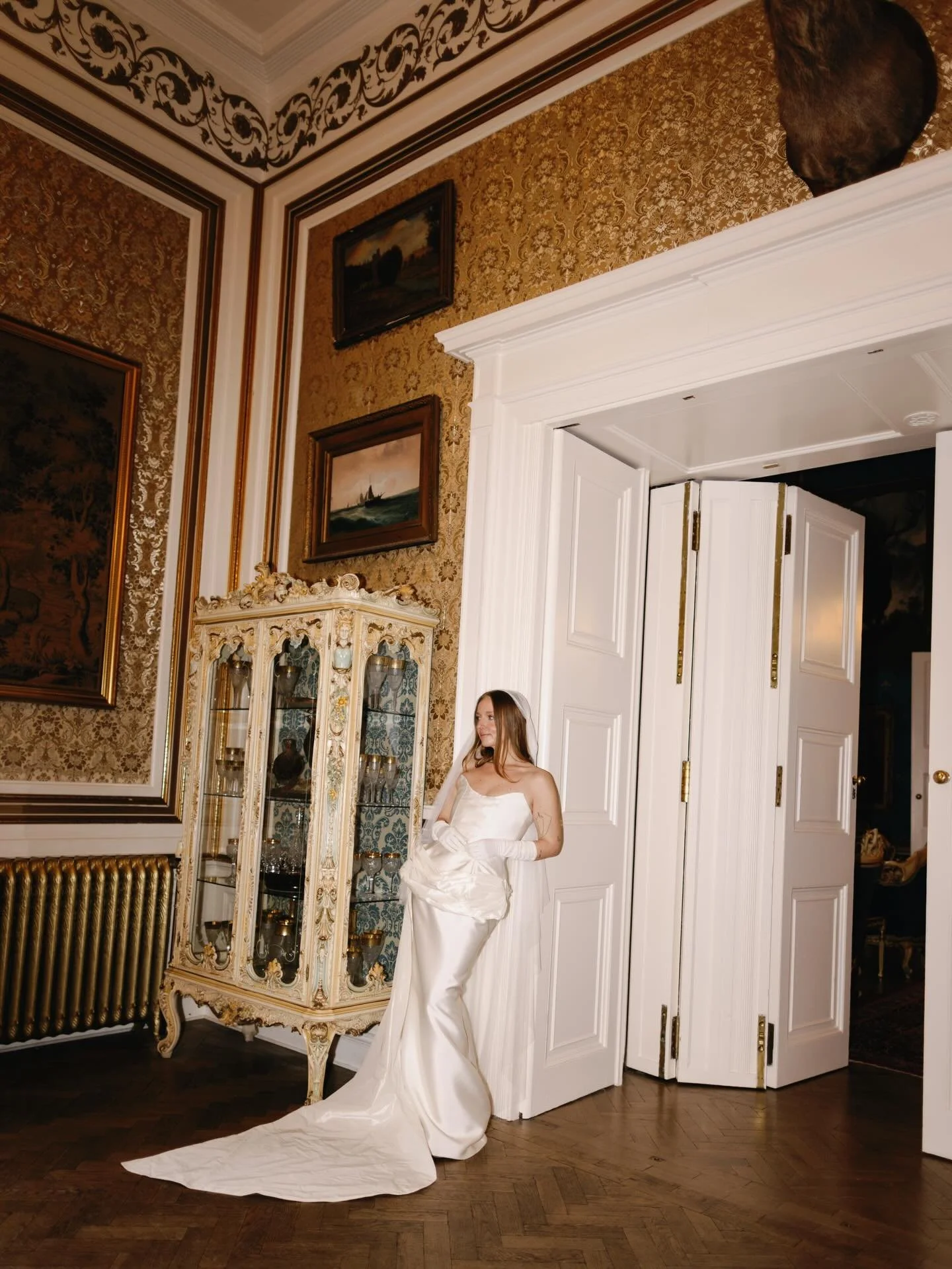 It has to be said that fully leaning into a winter wedding is one smart choice for instant character &amp; charm. Unbeatable energy from these two and their neo-gothic castle celebration nestled in the forests of Drumtochty.

Beauty by @jacquelynmcph