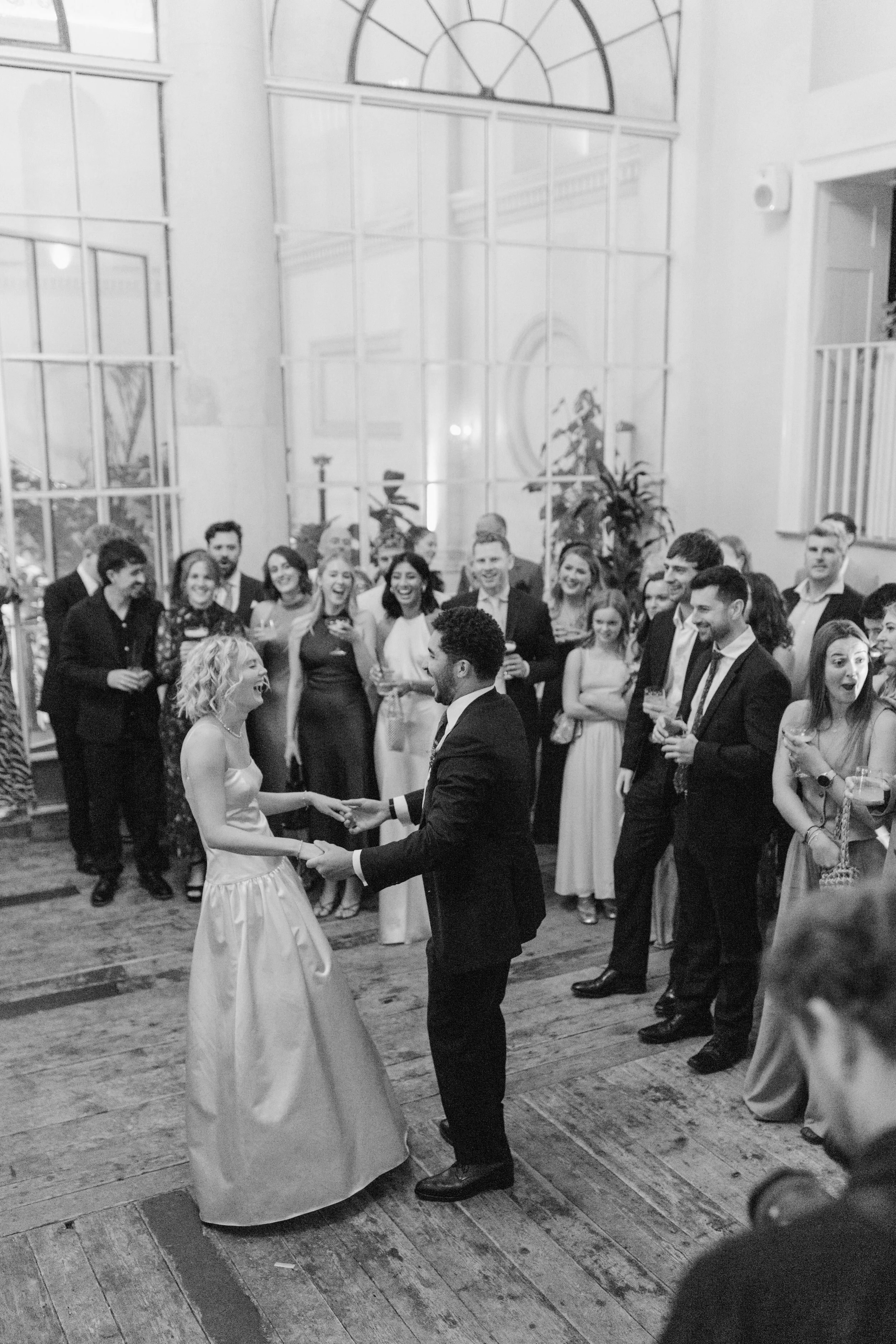 203346-1H9A0185-RROld Sessions House Wedding London.jpg
