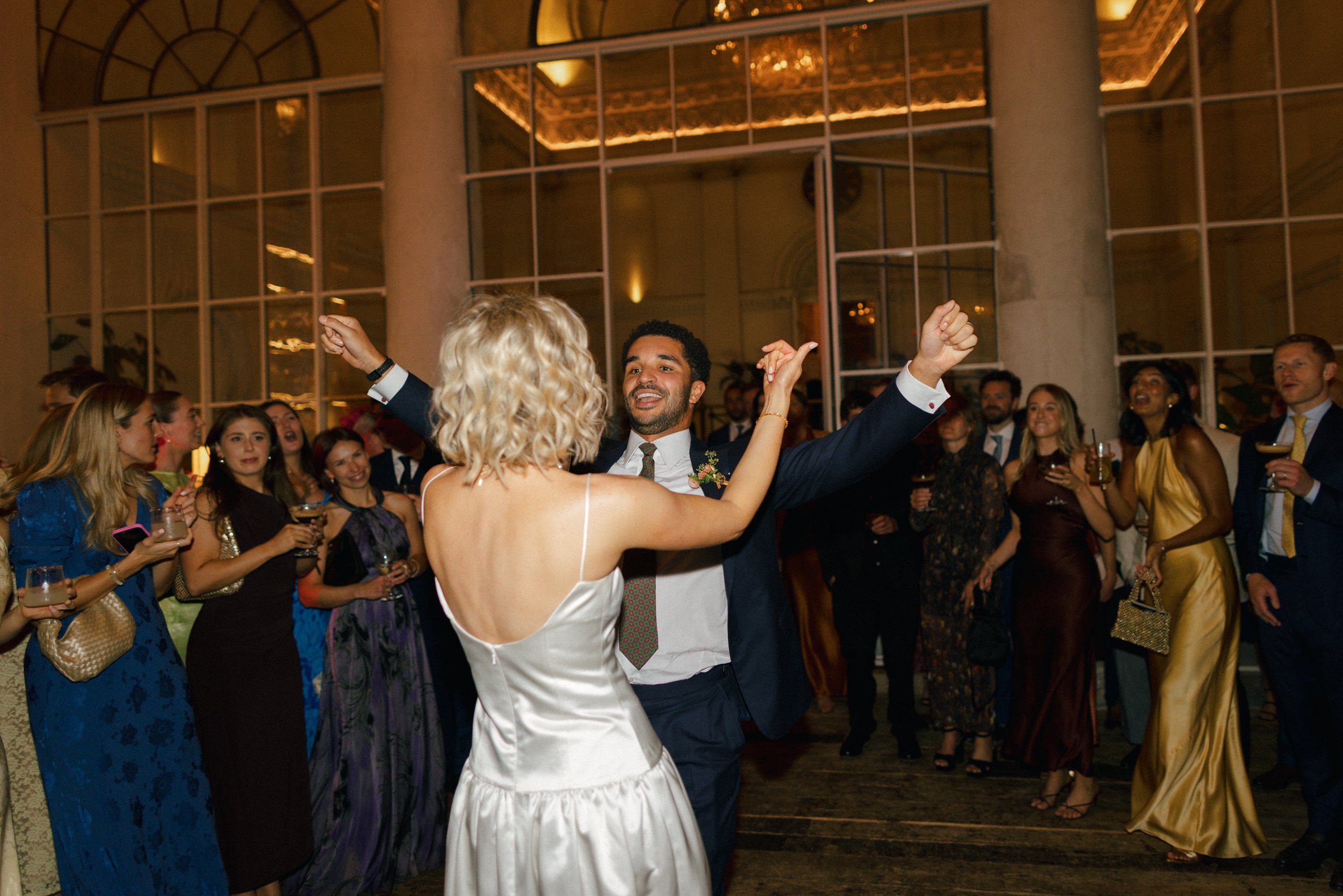 203413-1L1A6998-RROld Sessions House Wedding London.jpg