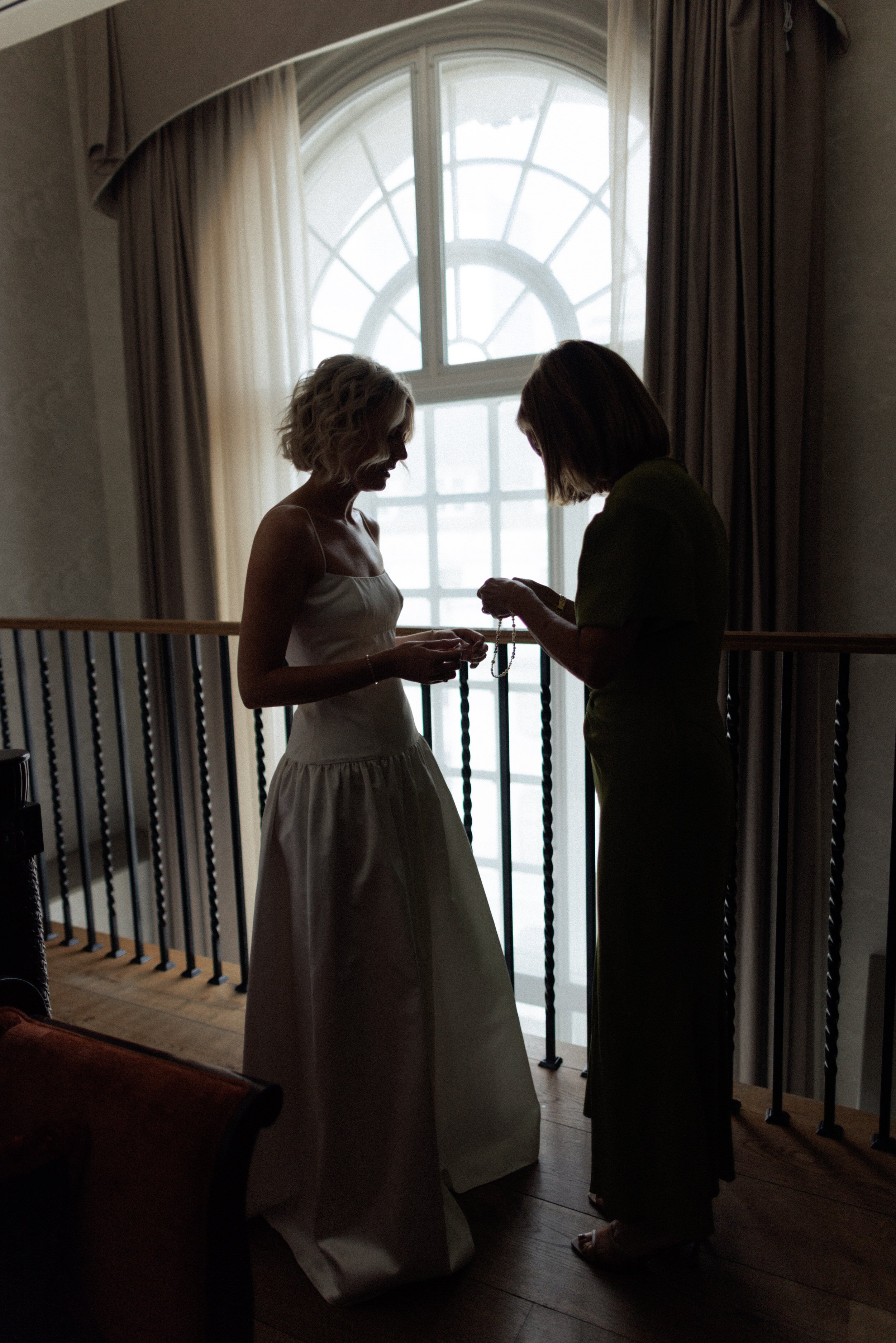 124652-1H9A6767-RROld Sessions House Wedding London.jpg