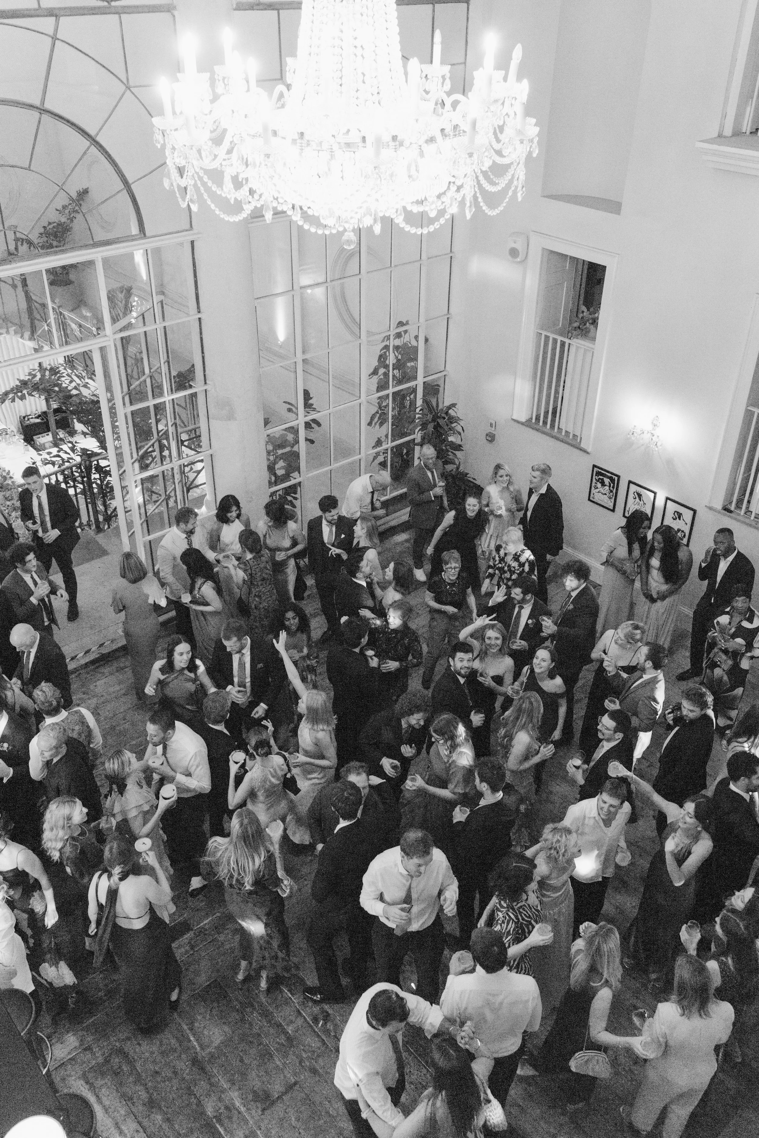 204248-1H9A0339-RROld Sessions House Wedding London.jpg