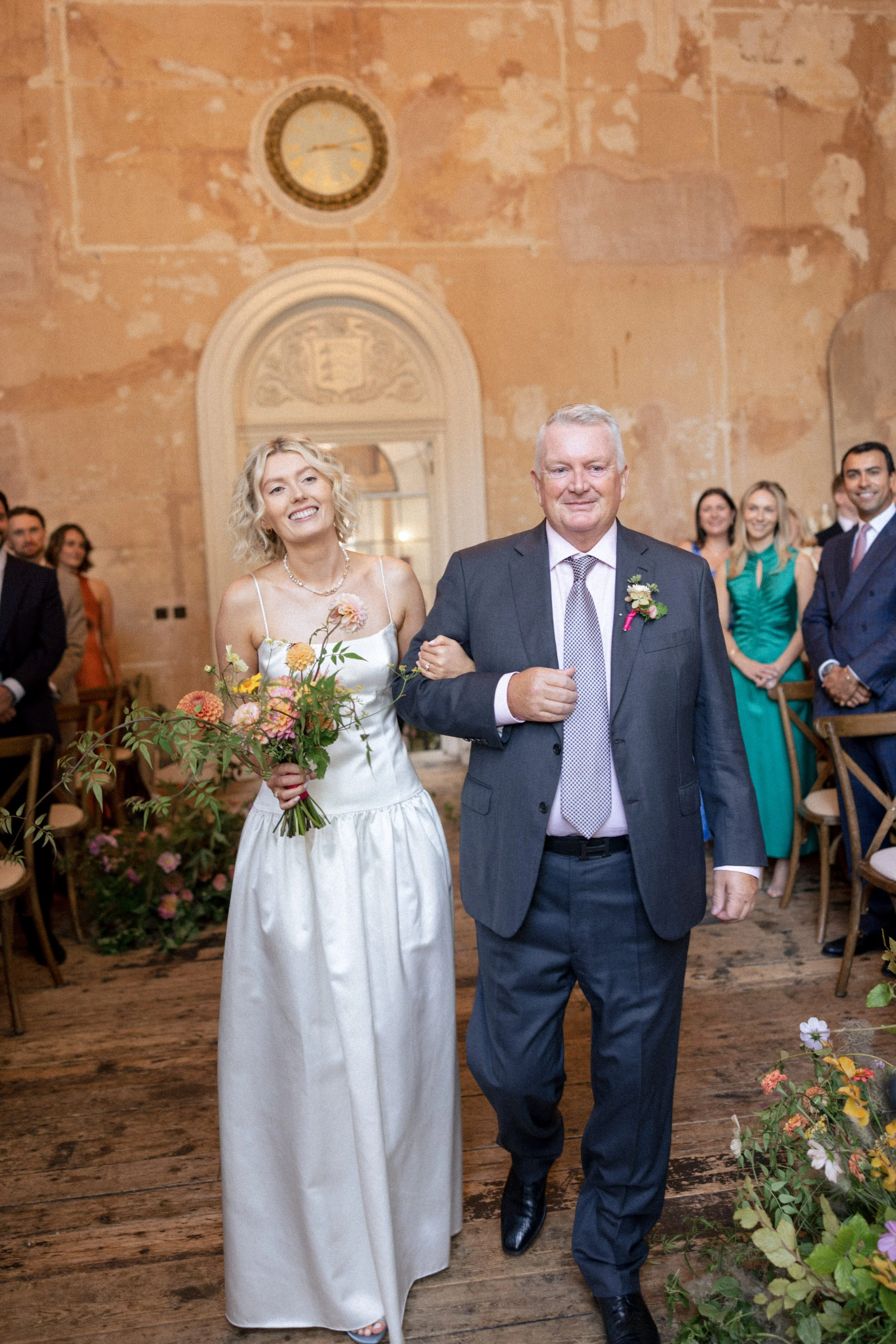 141001-1L1A3816-RROld Sessions House Wedding London.jpg