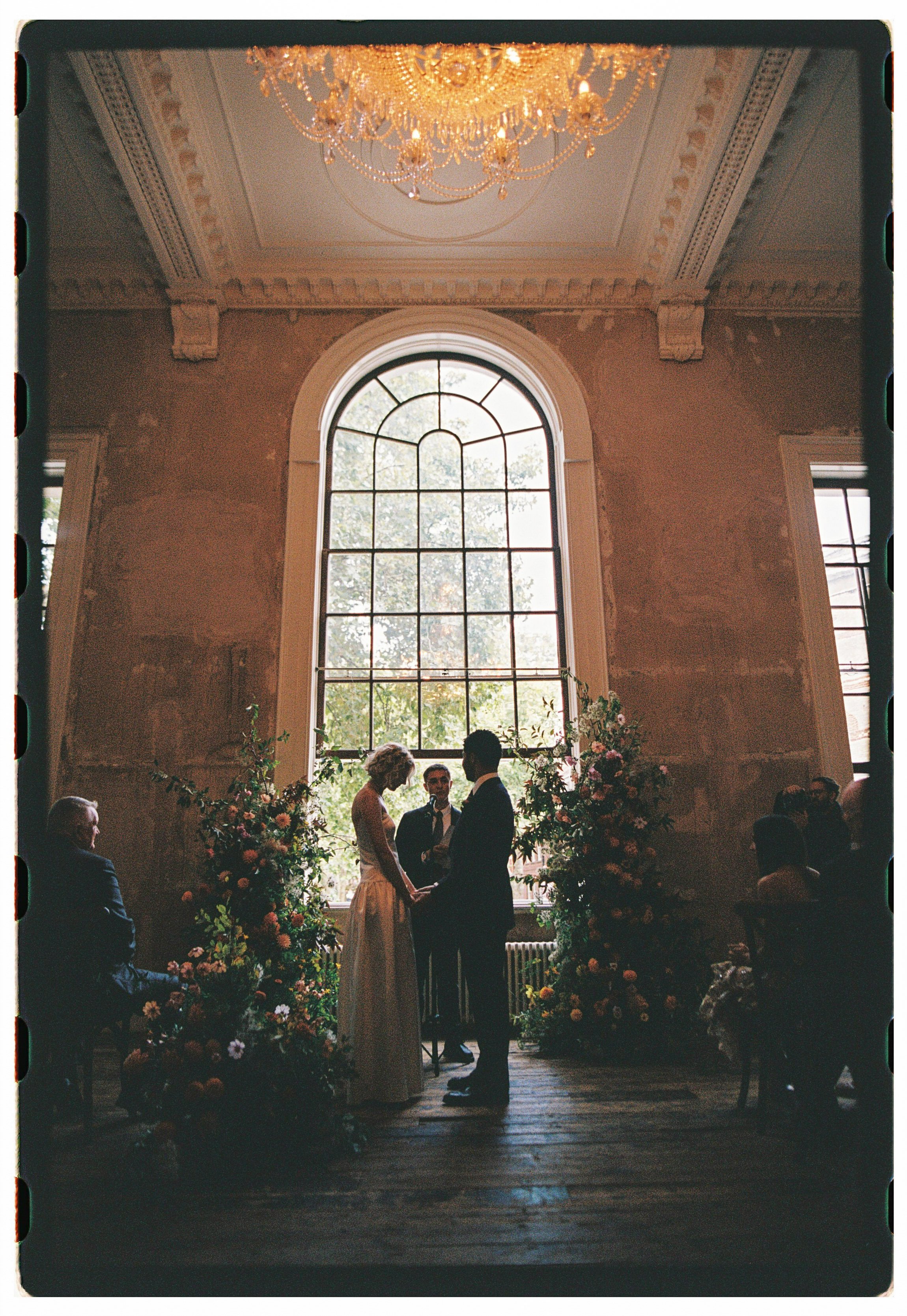 162040-The Curries-37-RROld Sessions House Wedding London.jpg