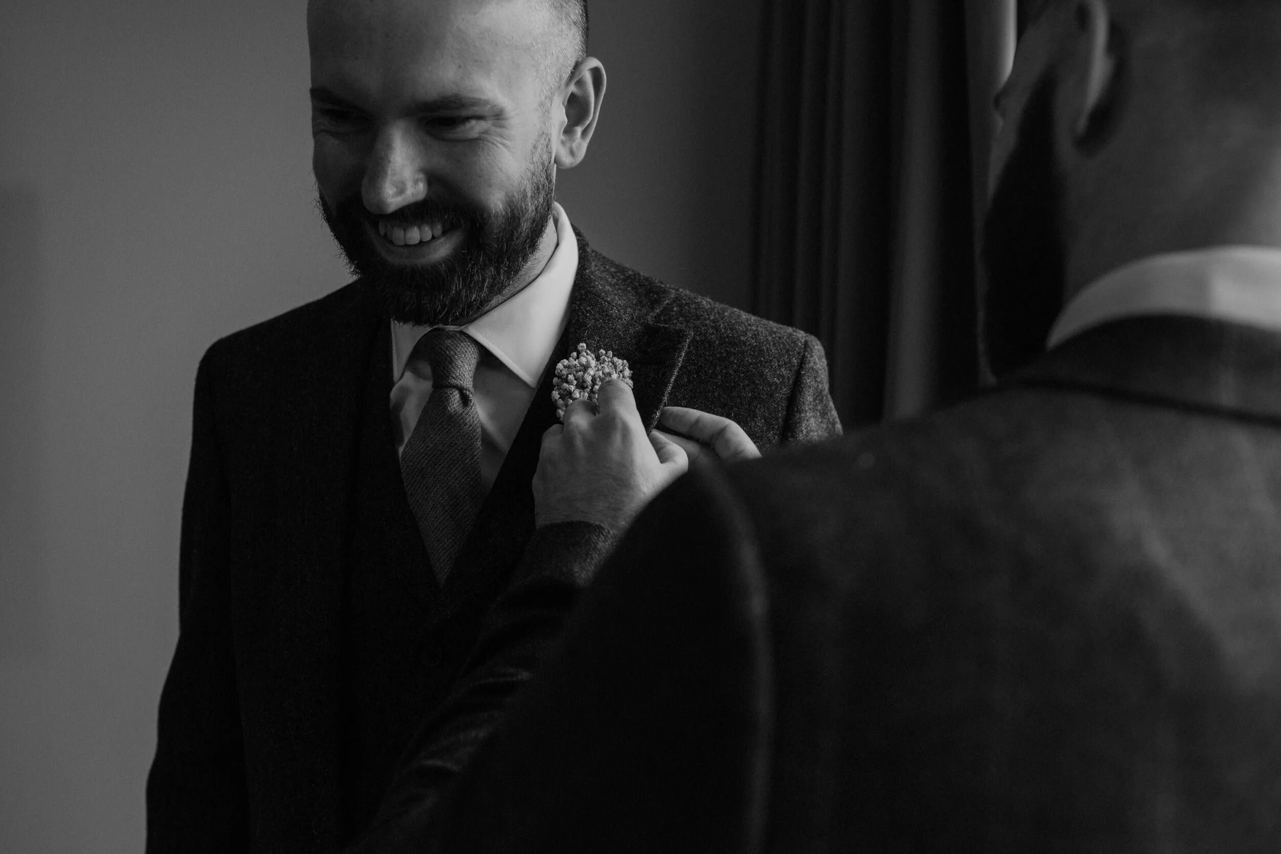 intimate iceland wedding budir church -1.jpg