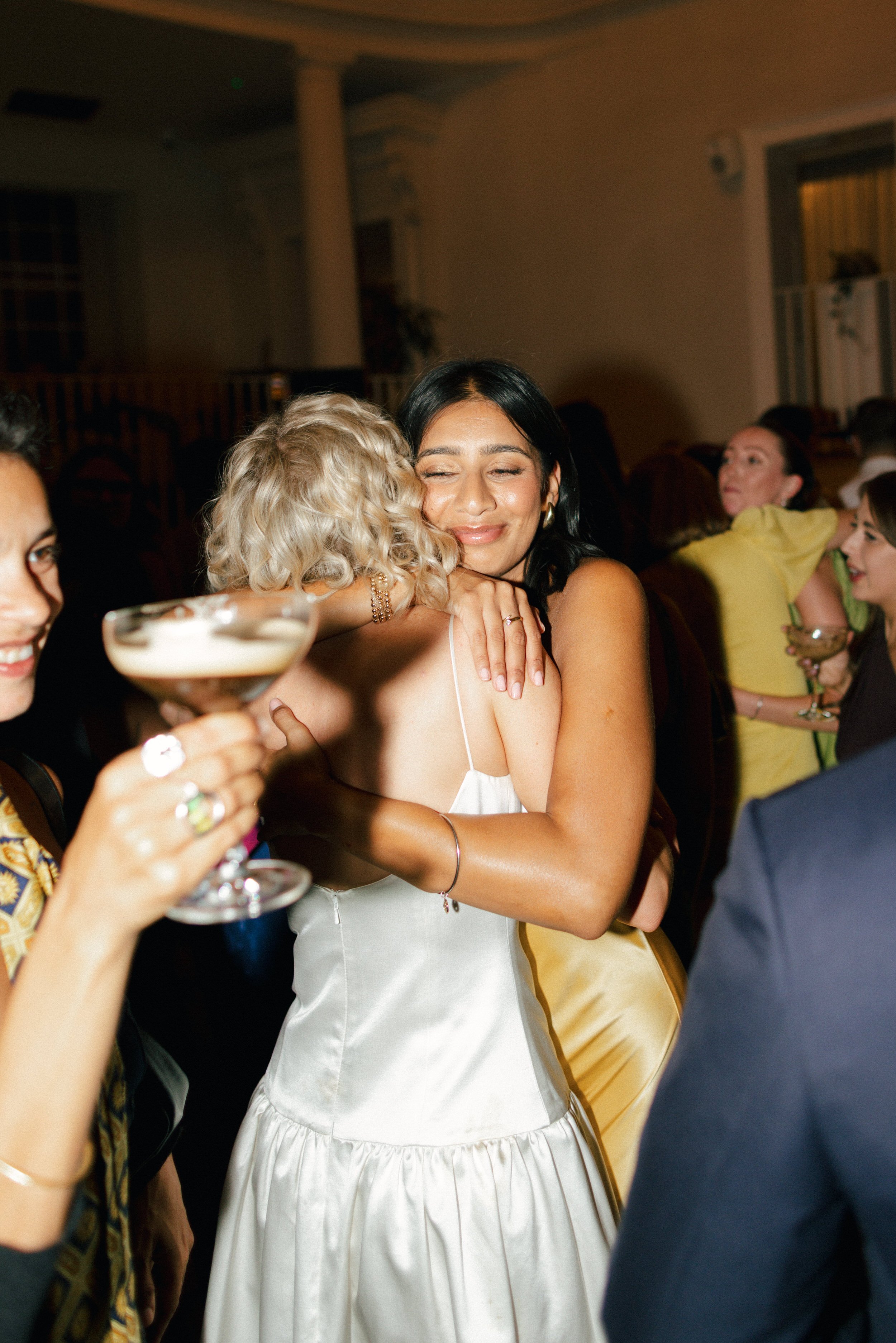 205009-1L1A7344-RROld Sessions House Wedding London.jpg