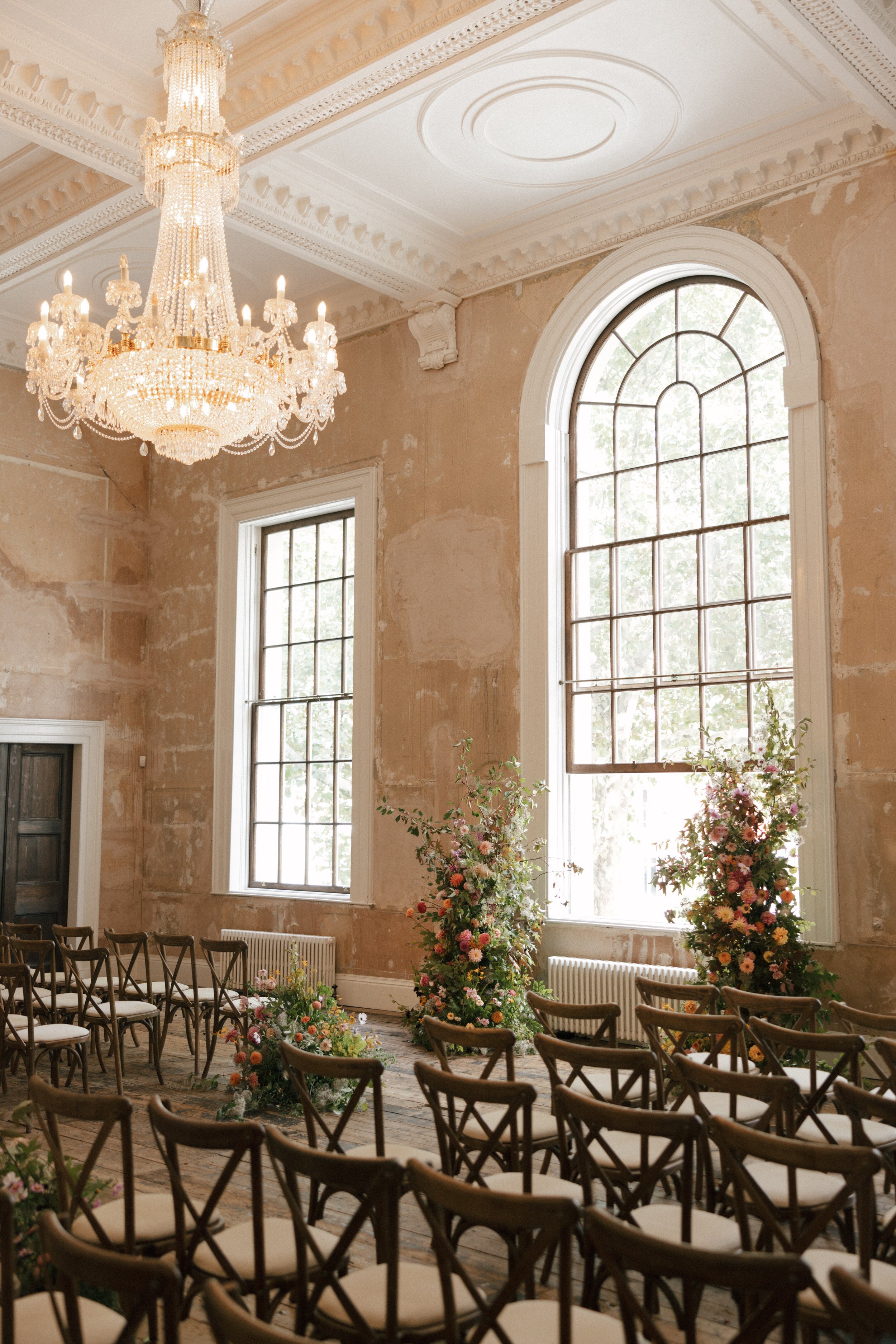 125457-1L1A3012-RROld Sessions House Wedding London.jpg