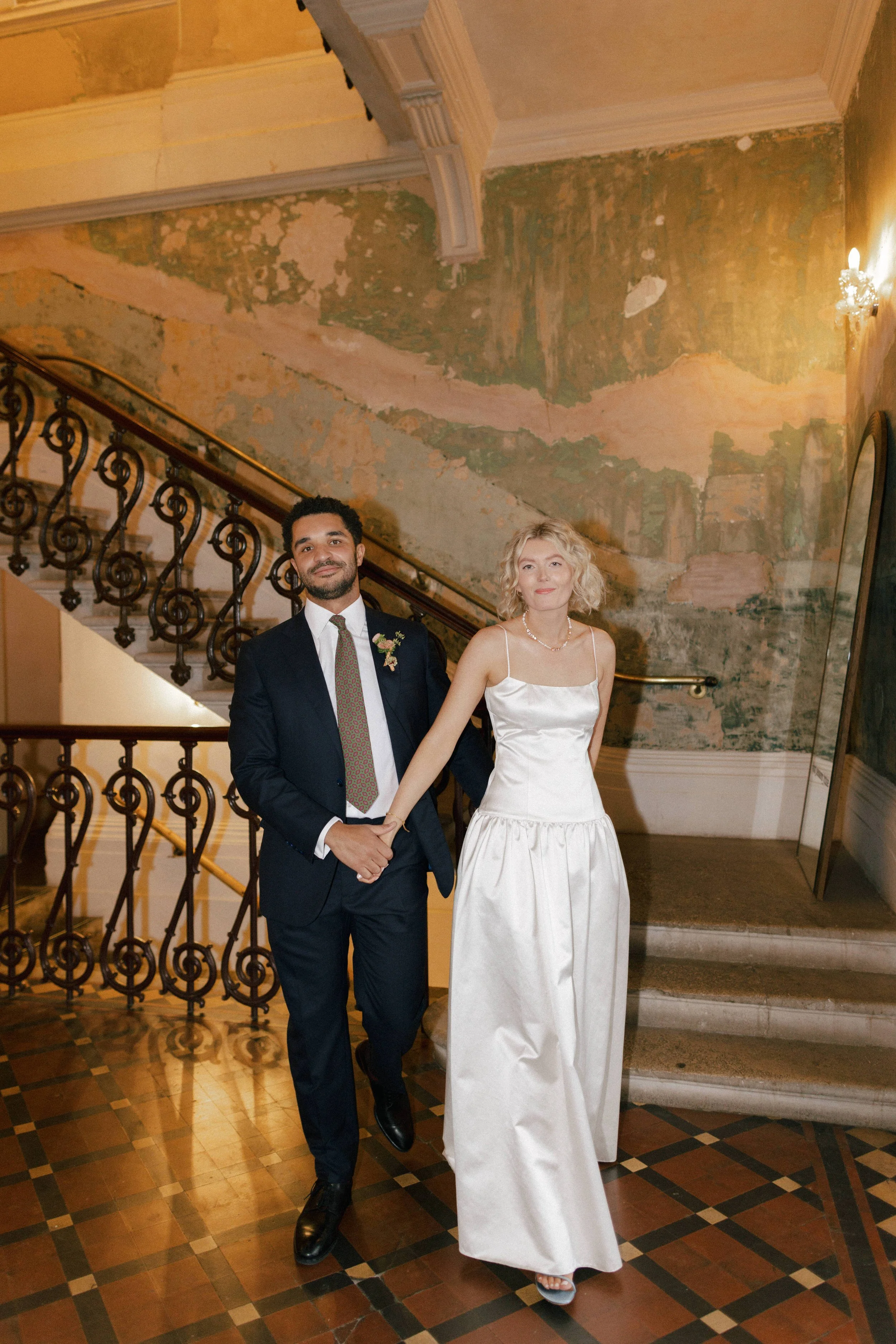 161705-1L1A6117-RROld Sessions House Wedding London.jpg