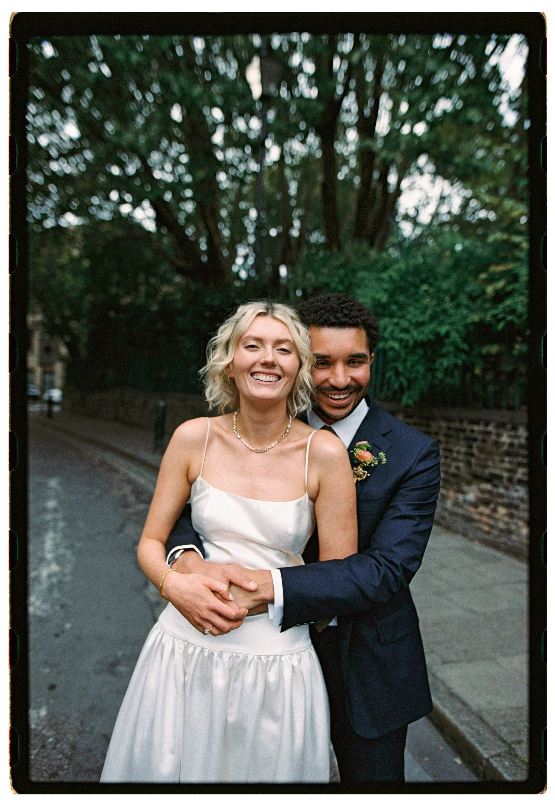 162042-The Curries-45-RROld Sessions House Wedding London.jpg