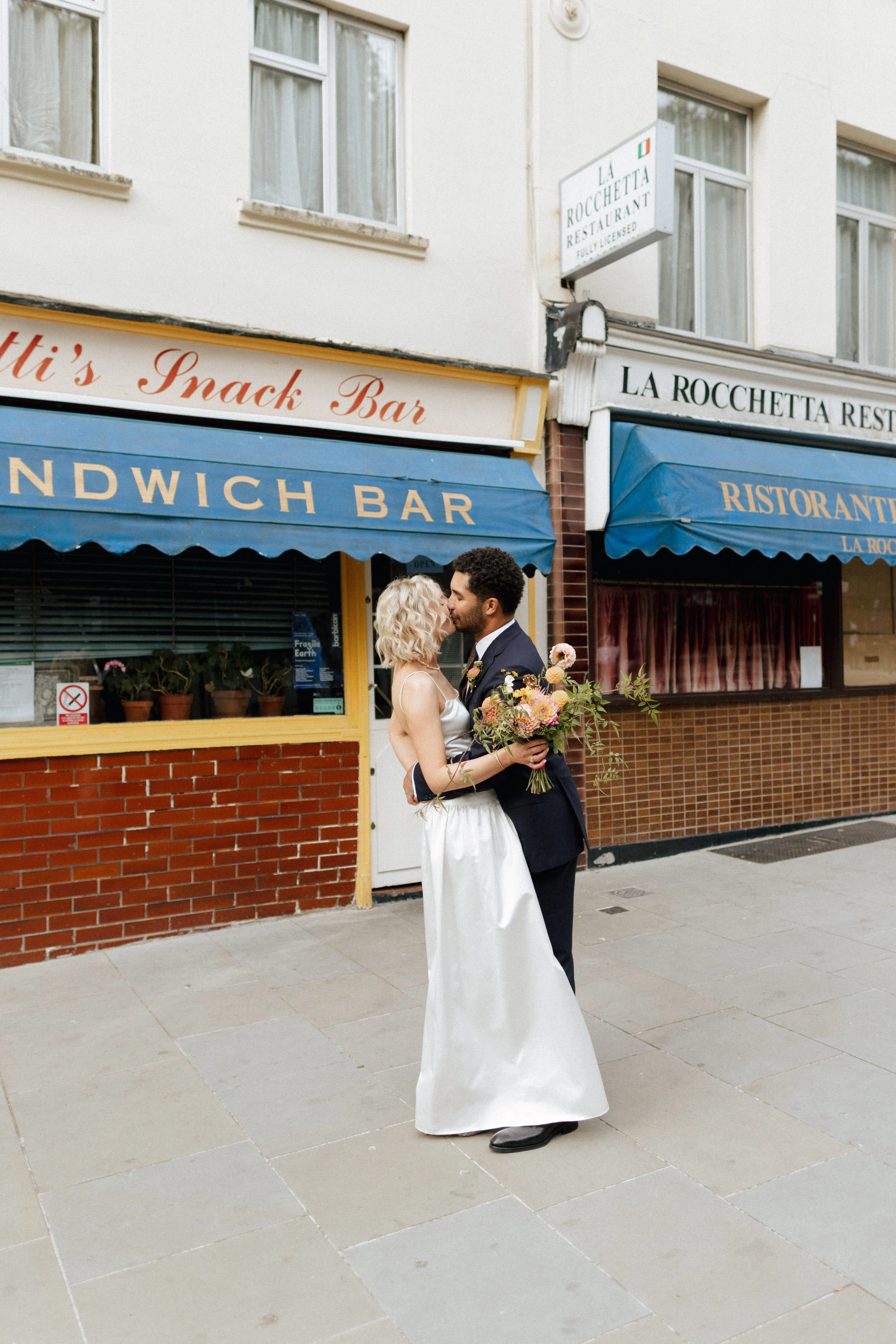 144841-1H9A8600-RROld Sessions House Wedding London.jpg