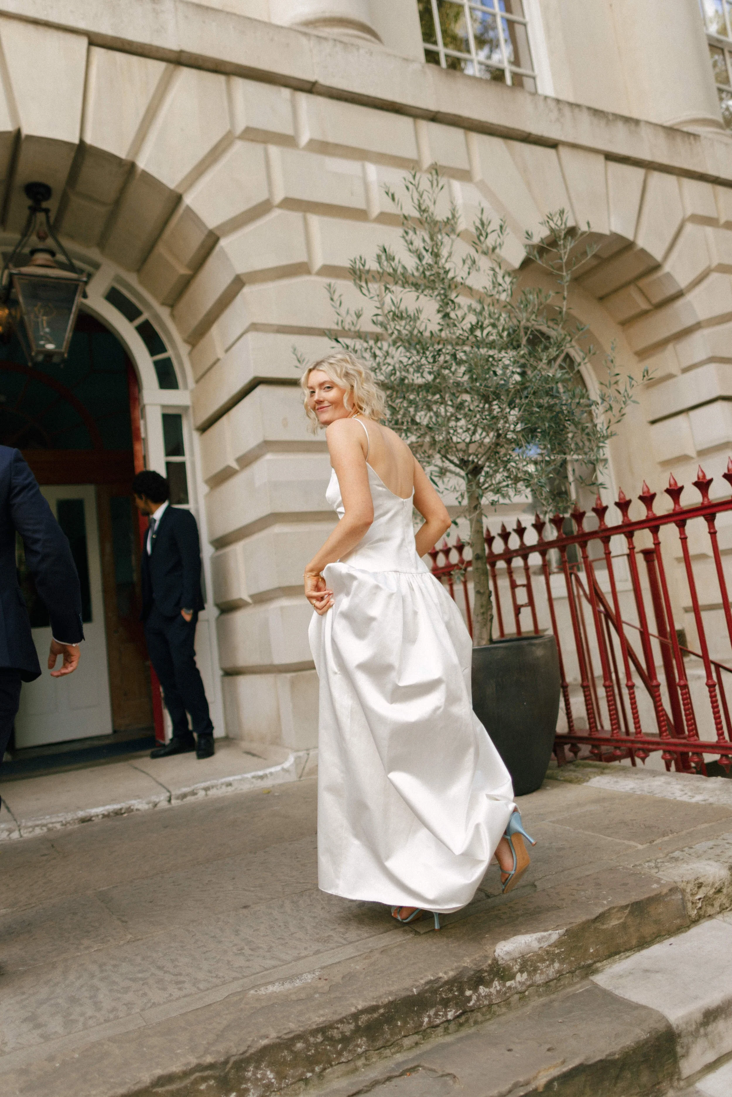 154640-1H9A9133-RROld Sessions House Wedding London.jpg