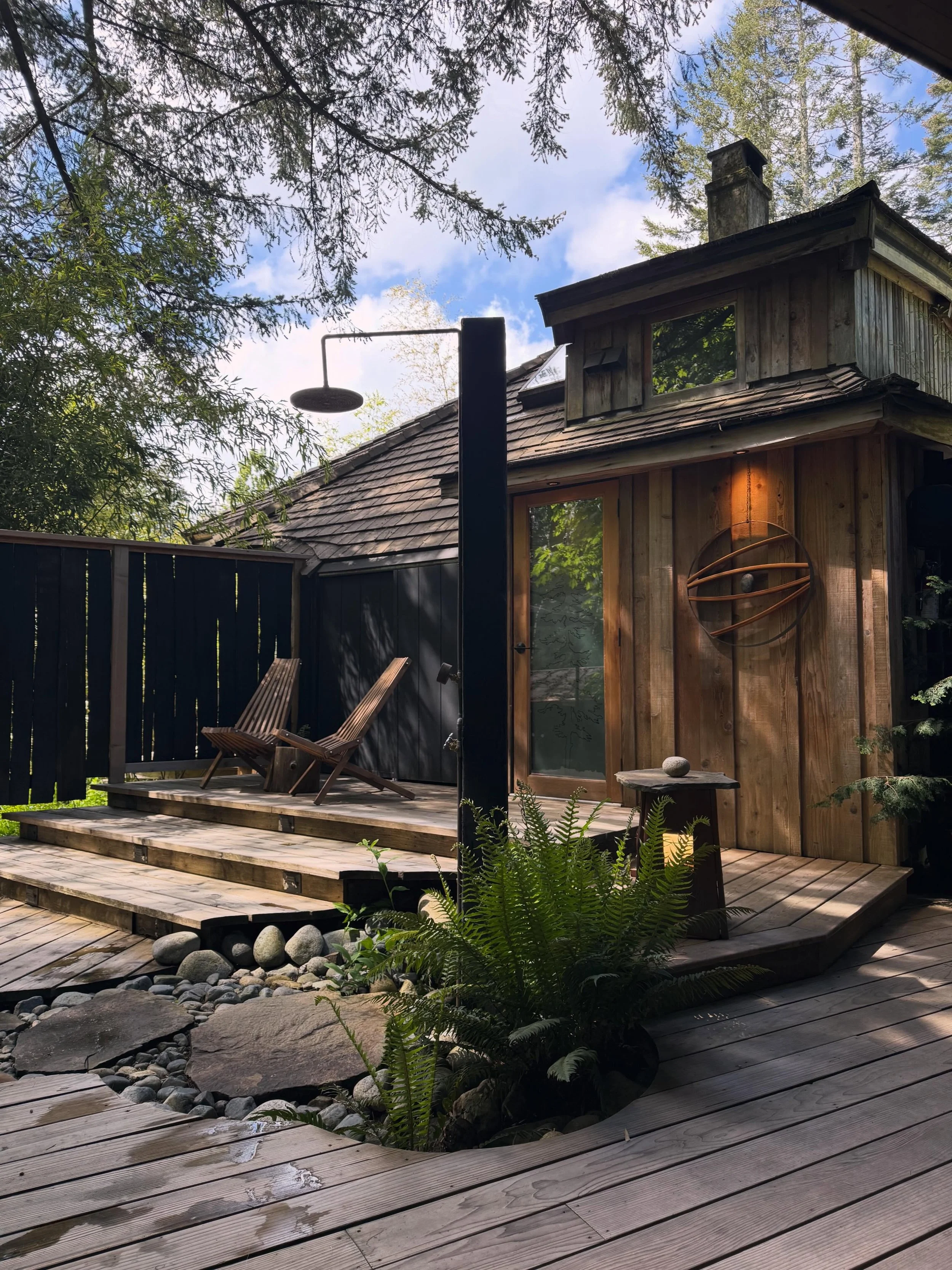 I talk a lot about ritual and scent in recovery - the way the body needs anchors, moments that say &lsquo;you are here.&rsquo; The Forest Hydrotherapy Circuit at @solacespa is exactly that kind of moment.

And as a botanical perfumer, I move through 
